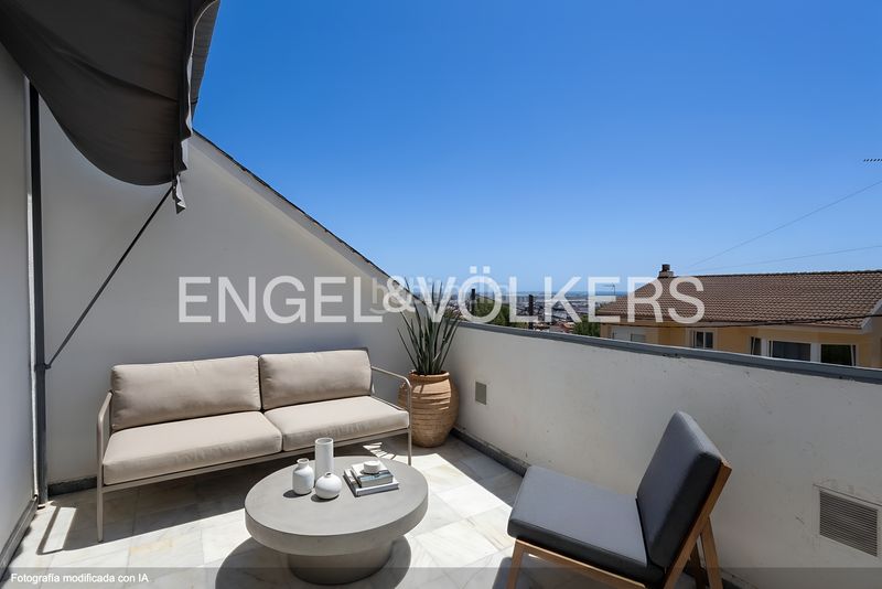 Foto afa4badc-c1f2-490d-a654-d11ed2ebcecb. Casa exclusivo chalet con piscina privada y vistas al mar en Viladecans