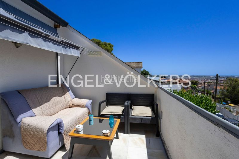 Foto d4181164-3a37-4aab-9170-cc25d5b42823. Casa exclusivo chalet con piscina privada y vistas al mar en Viladecans