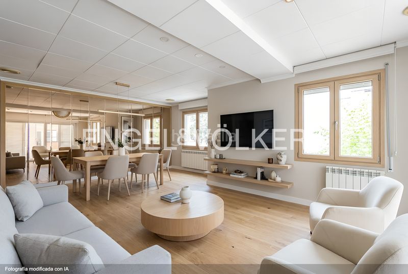 Foto f4da3db6-6263-40cf-8bee-1549774cf002. Casa exclusivo chalet con piscina privada y vistas al mar en Viladecans