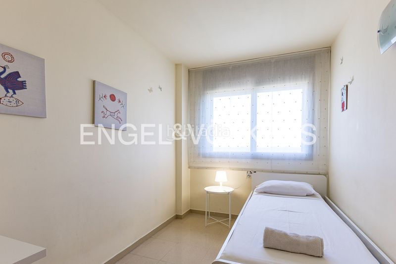 Foto d3d63980-1b86-4e0d-94ed-0b3c6466a79f. Àtic amb calefacció aparcament piscina a Els Canyars Castelldefels