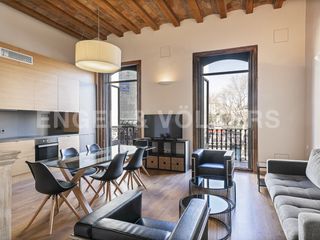 Miete Etagenwohnung in Raval. Magnífico piso reformado en plaza cataluña  temporal
