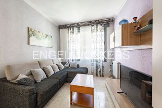 Pis a Sant Andreu de la Barca. Amplia planta baja con terraza privada de 15 metros en sant andr