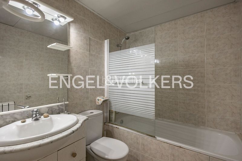Foto fb04d7b4-e956-4d6a-b3c9-836c7847b08b. Piso amplia planta baja con terraza privada de 15 metros en Sant Andreu de la Barca