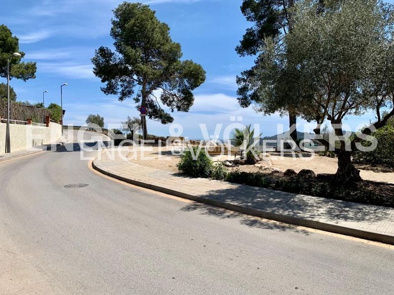 Foto 52ea594c-0278-419e-a627-65f60c4a774b. Casa amb calefacció aparcament piscina a Corbera de Llobregat