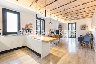Etagenwohnung in Putget - Farró. Espectacular piso reformado en finca regia de sant gervasi