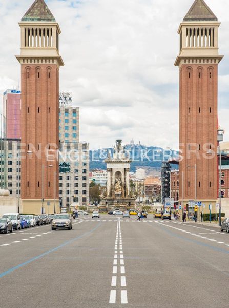 Foto de03f853-3aa6-4b0c-813c-a063c7048e04. Pis amb calefacció a El Poble Sec - Parc de Montjuïc Barcelona
