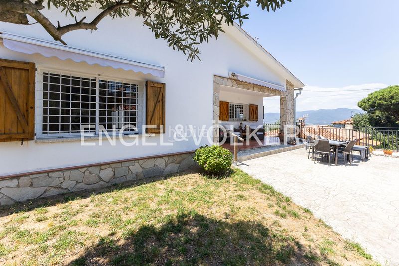 Foto f8046413-0cf0-4c6b-b25e-292eda29e35f. Casa amb calefacció a Can Massuet del Far Dosrius