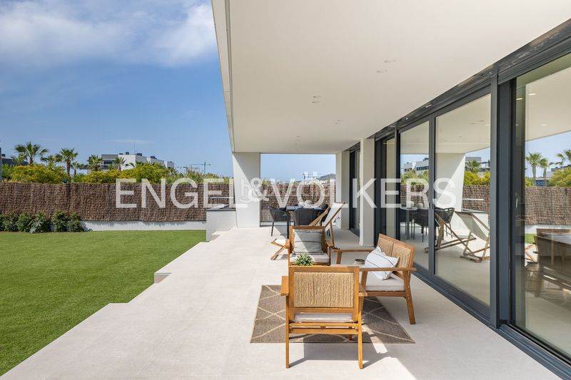 Foto 00e4582d-3c2e-4744-93fe-fc22fc5ea088. Casa amb calefacció aparcament piscina a La Plana Sitges
