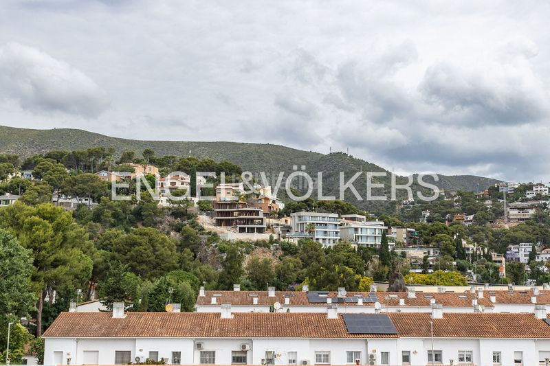 Foto 5cffcbc2-fe98-41e1-99b7-648c21f48c4b. Àtic amb calefacció a Bellamar Castelldefels