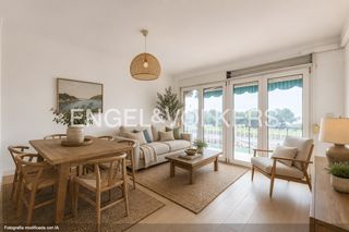 Àtic a Bellamar. Estudio con vistas al mar en la zona de playa de castelldefels
