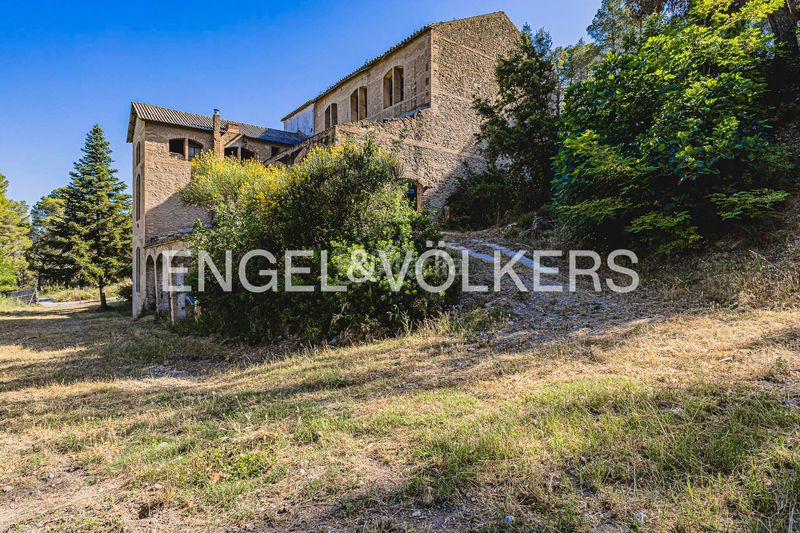 Foto d1aa5504-fd4a-42b3-bb0f-fe8d956d8dc7. Casa amb calefacció a Gelida