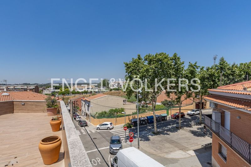 Foto 037f01d5-7502-44d1-ad15-854252a3722c. Casa amb calefacció aparcament a Ca n´Oriol Rubí