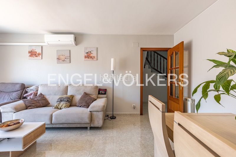 Foto 4545566d-d0d6-4198-9dfe-109e3d28cf39. Casa amb calefacció aparcament a Ca n´Oriol Rubí