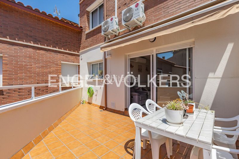 Foto 874f9e6b-cc11-4365-8809-aa1f8e73b51e. Casa amb calefacció aparcament a Ca n´Oriol Rubí