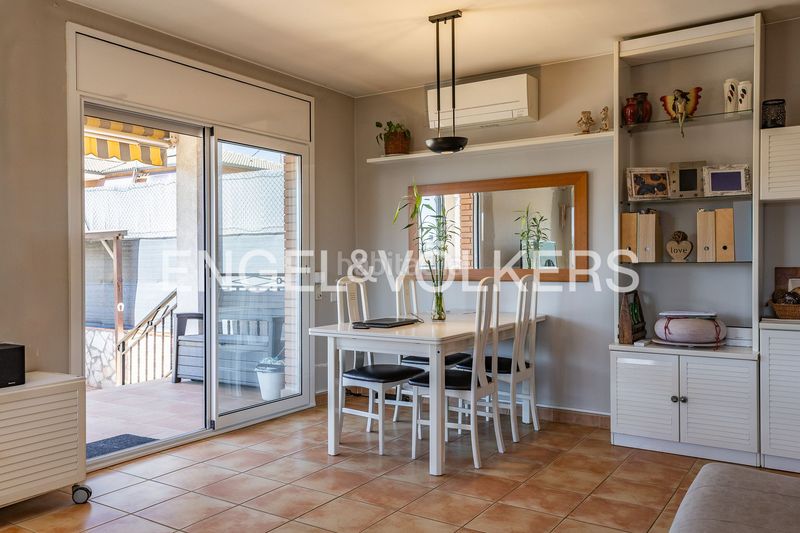 Foto 44e7ae22-3a98-4c87-bb4f-9bf4542c8ed6. Casa amb calefacció aparcament a Ca n´Oriol Rubí
