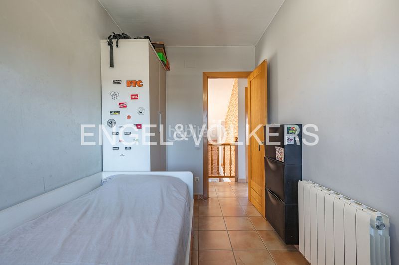 Foto 49a16474-36ed-4dcf-a5b2-4ca06697d8e3. Casa amb calefacció aparcament a Ca n´Oriol Rubí