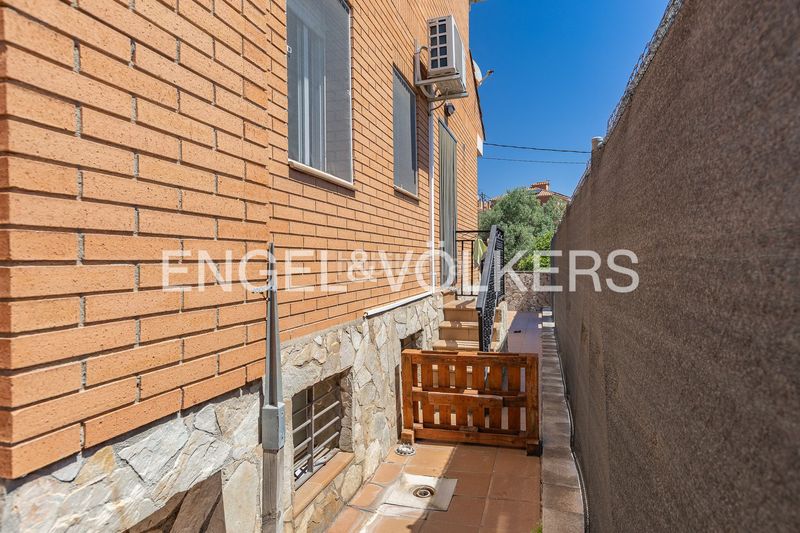 Foto f4960004-627a-4153-8a5e-aa0e45a9cb8e. Casa amb calefacció aparcament a Ca n´Oriol Rubí