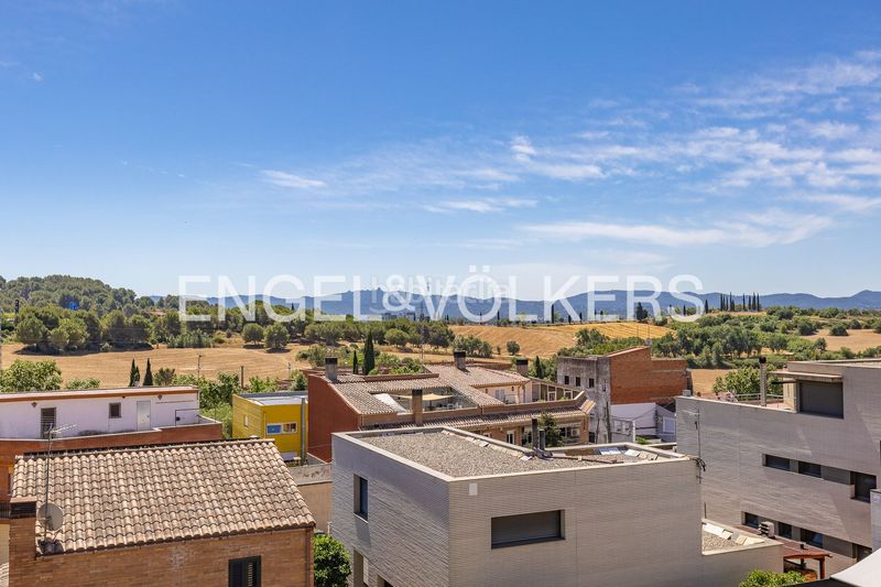 Foto f79bfed1-8276-4e48-bb29-c772f997c72f. Casa amb calefacció aparcament a Ca n´Oriol Rubí