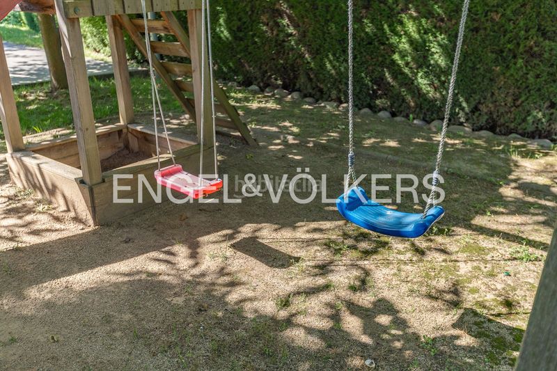 Foto a79b0dea-9273-4f0f-9759-500934d2a8fa. Dúplex amb calefacció aparcament a Berga