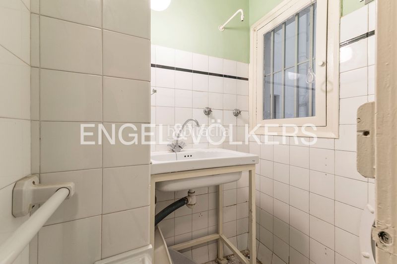 Foto b4c6c36a-58b2-478a-8386-7b53847e82fa. Pis amb calefacció aparcament a Pedralbes Barcelona