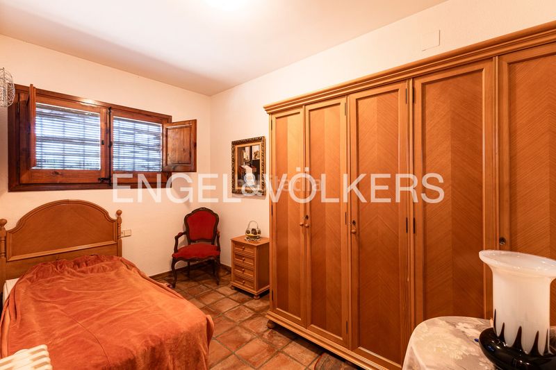 Foto 0b5c6aca-f1f9-4962-930d-cf2df1fb0d83. Masía exclusiva finca rústica con olivar y masia en corró damunt en Franqueses del Vallès (Les)