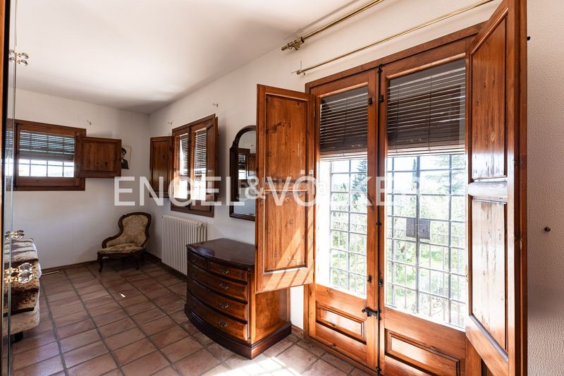 Foto 58ed2983-d2f3-4f8c-b953-c5ffad53561e. Masía exclusiva finca rústica con olivar y masia en corró damunt en Franqueses del Vallès (Les)
