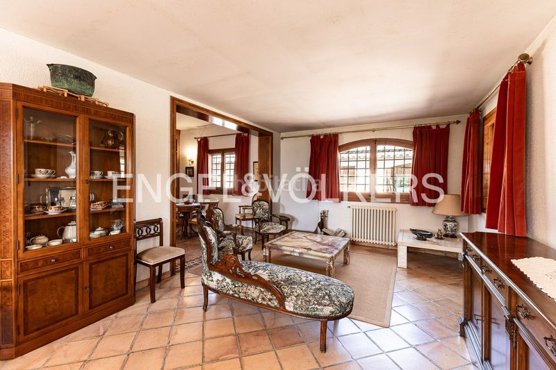 Foto d738a2e8-4413-444f-89f0-88bf3ef66e43. Masía exclusiva finca rústica con olivar y masia en corró damunt en Franqueses del Vallès (Les)