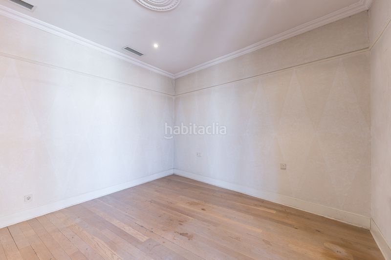 Foto a1350720-3c57-4bd9-8980-53749ca46384. Pis amb calefacció a Dreta de l´Eixample Barcelona