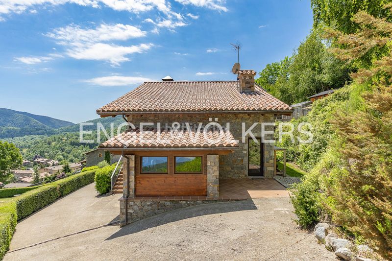 Foto 969c9b01-8459-4483-b954-0da2e6931bb0. Casa amb calefacció aparcament a Llanars