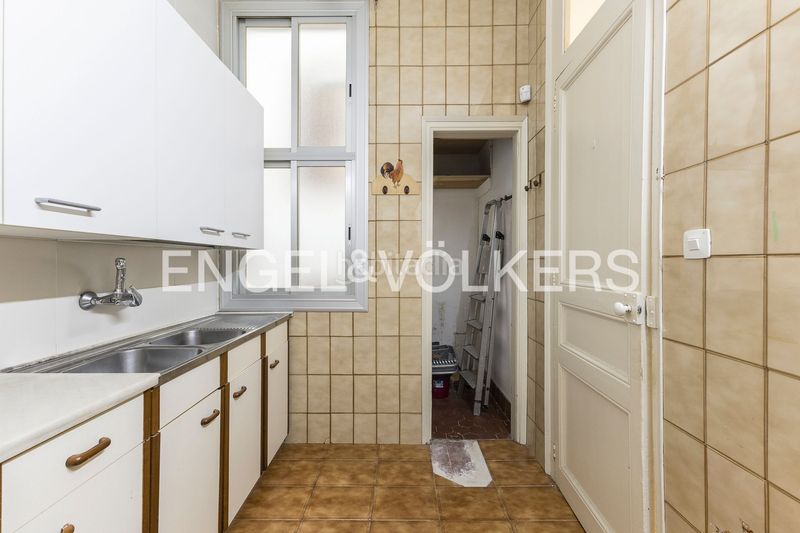 Foto 0f520615-6232-4228-80a8-f29bac7607f6. Pis amb calefacció a Dreta de l´Eixample Barcelona