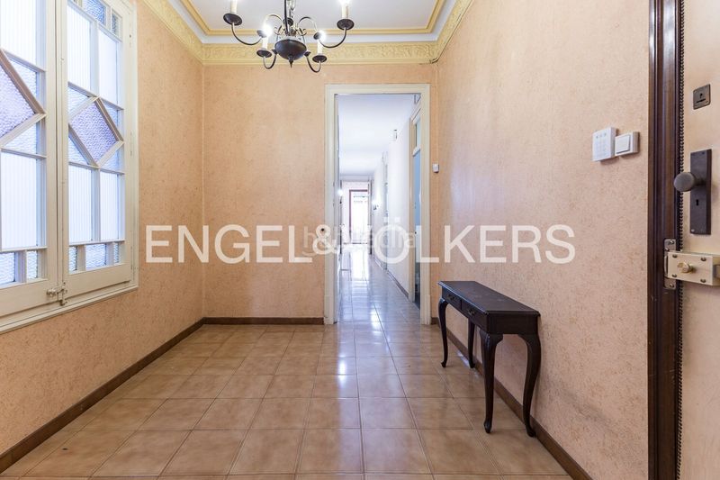 Foto 806536e2-f83e-4101-bd97-dce0e3dd8fe3. Pis amb calefacció a Dreta de l´Eixample Barcelona