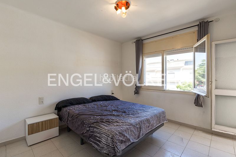 Foto 344fa38d-31e1-4bd5-ae32-ebc513e7fd6c. Casa amb calefacció aparcament a Nucli Urbà Esparreguera