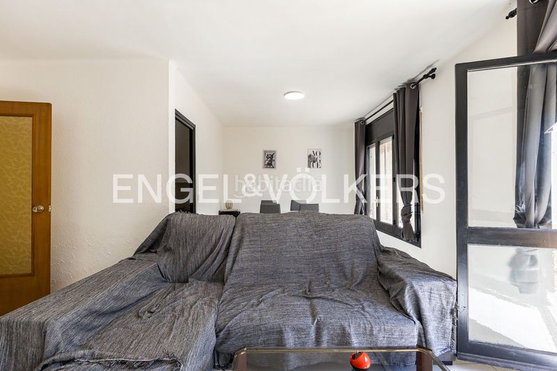 Foto 6a2a6e8a-35b6-4fa4-97e0-12866bea4f9e. Casa amb calefacció aparcament a Nucli Urbà Esparreguera