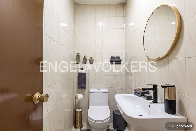 Foto c41f855a-6d2b-4ebe-a117-440eb65e42be. Casa amb calefacció aparcament a Nucli Urbà Esparreguera