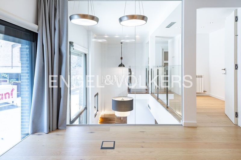 Foto cdf598e1-3d17-4335-9bc7-a91239114d05. Pis amb calefacció aparcament a Provençals del Poblenou Barcelona