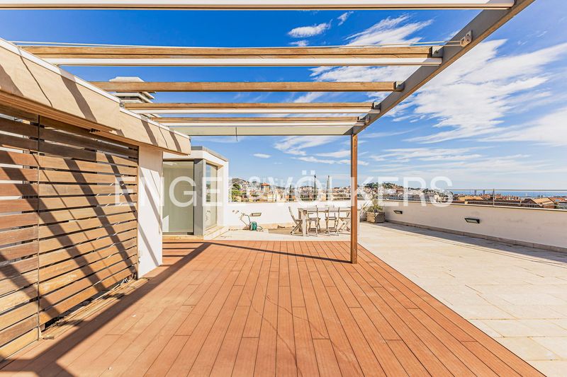 Foto 17619b15-c551-489b-9342-da0c1217891c. Casa amb calefacció aparcament a Sant Gervasi - Bonanova Barcelona