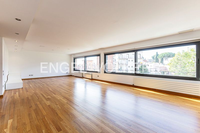 Foto 5131aa01-7a3d-4dce-9a46-af1a11905d50. Casa amb calefacció aparcament a Sant Gervasi - Bonanova Barcelona