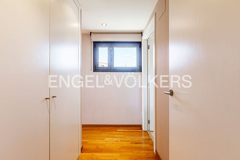 Foto 6bb13b9a-d645-4d6e-8d20-19fd61d8c240. Casa amb calefacció aparcament a Sant Gervasi - Bonanova Barcelona
