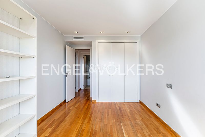 Foto 7a0ccd27-759d-4dee-92e8-e7bd16011f45. Casa amb calefacció aparcament a Sant Gervasi - Bonanova Barcelona