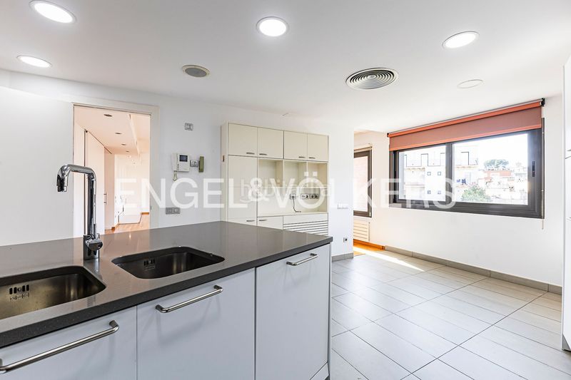 Foto 9ee0e0d4-1d1a-4ded-a048-788b1c050690. Casa amb calefacció aparcament a Sant Gervasi - Bonanova Barcelona