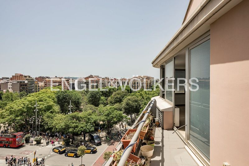 Foto 04da6780-d7bd-4b50-99f7-ea991670b73e. Àtic amb calefacció aparcament a Sagrada Família Barcelona