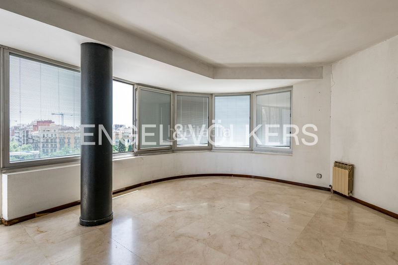 Foto 9e79d506-7946-415a-99a0-c0a51c01f8dd. Àtic amb calefacció aparcament a Sagrada Família Barcelona