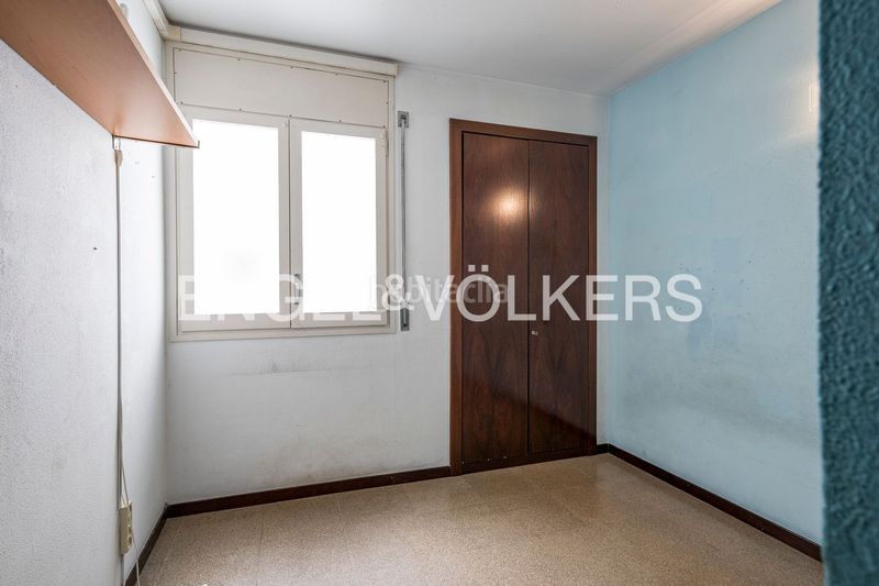 Foto e0105f4b-9ceb-4543-8ac9-5f61db7b3d08. Àtic amb calefacció aparcament a Sagrada Família Barcelona
