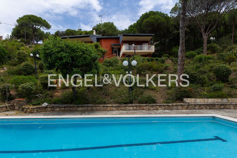 Foto a0285e2a-5a4c-4e75-938c-7edd0ed79829. Casa amb calefacció aparcament a Cabrils