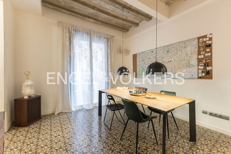 Foto a7a7c914-ecad-4100-bbaf-f82360f6d598. Pis amb calefacció aparcament a Raval Barcelona