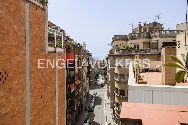 Foto 3049dac8-9794-419e-ae61-34a35cdbccd5. Casa adossada amb calefacció aparcament a Can Baró Barcelona