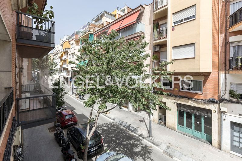 Foto be8d20fb-a396-424c-9c7c-47a843ff5c54. Casa adossada amb calefacció aparcament a Can Baró Barcelona