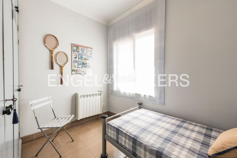 Foto eb21f4d9-9f8b-4128-9020-be12e0694262. Casa adossada amb calefacció aparcament a Can Baró Barcelona