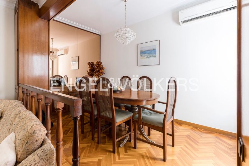Foto ef867e62-274d-4ea9-bc26-6a5ce4cdaf44. Casa adossada amb calefacció aparcament a Can Baró Barcelona