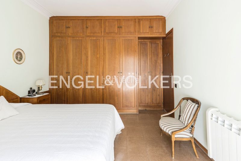 Foto f44b3822-ae65-47c8-b5fc-998c468a87e4. Casa adossada amb calefacció aparcament a Can Baró Barcelona